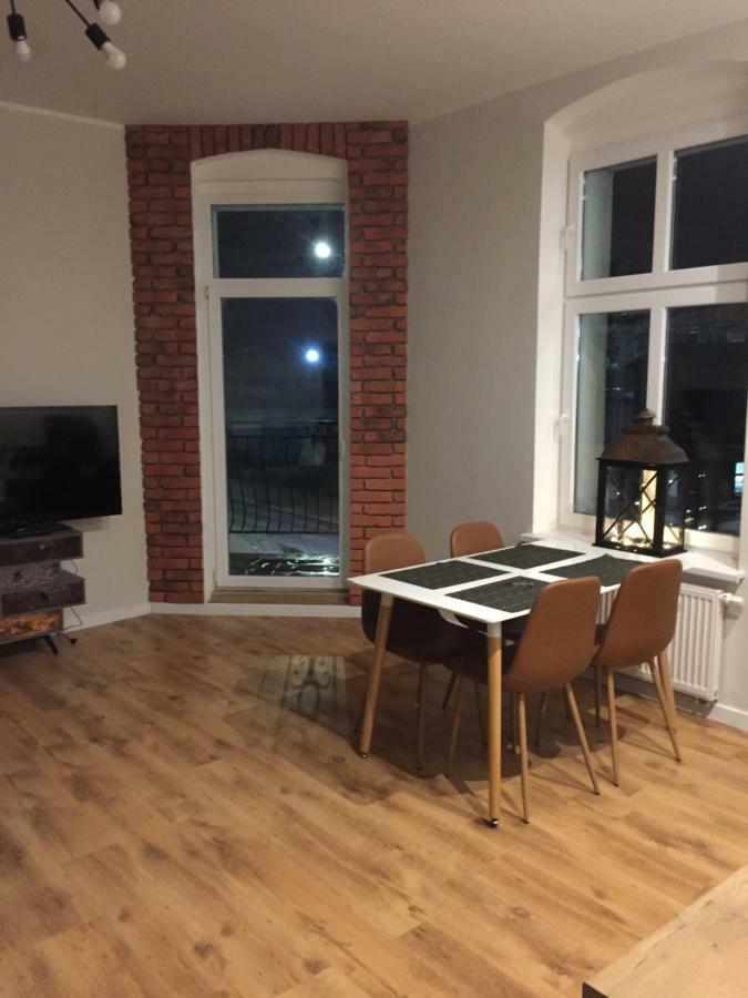 Apartament Piano Apartman Malbork Kültér fotó
