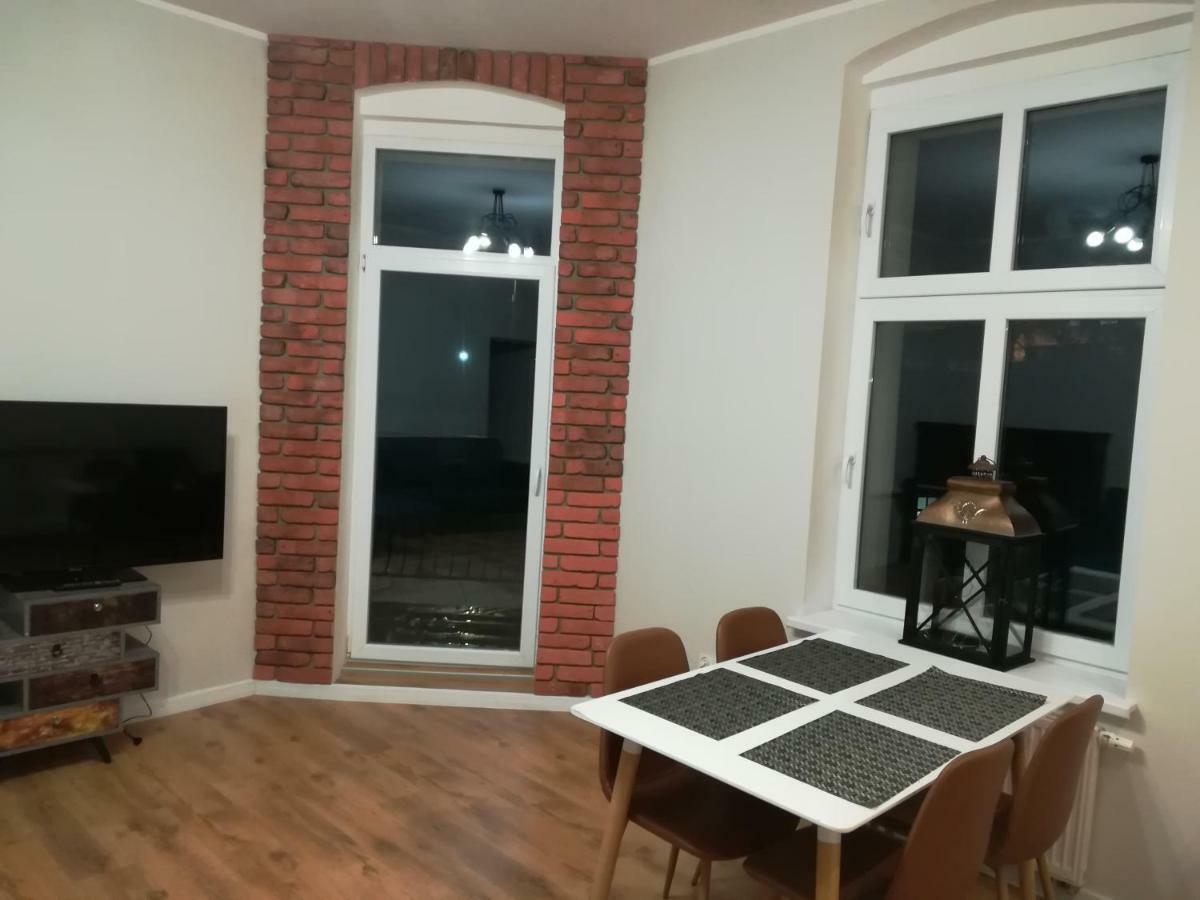 Apartament Piano Apartman Malbork Kültér fotó