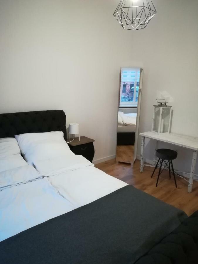 Apartament Piano Apartman Malbork Kültér fotó
